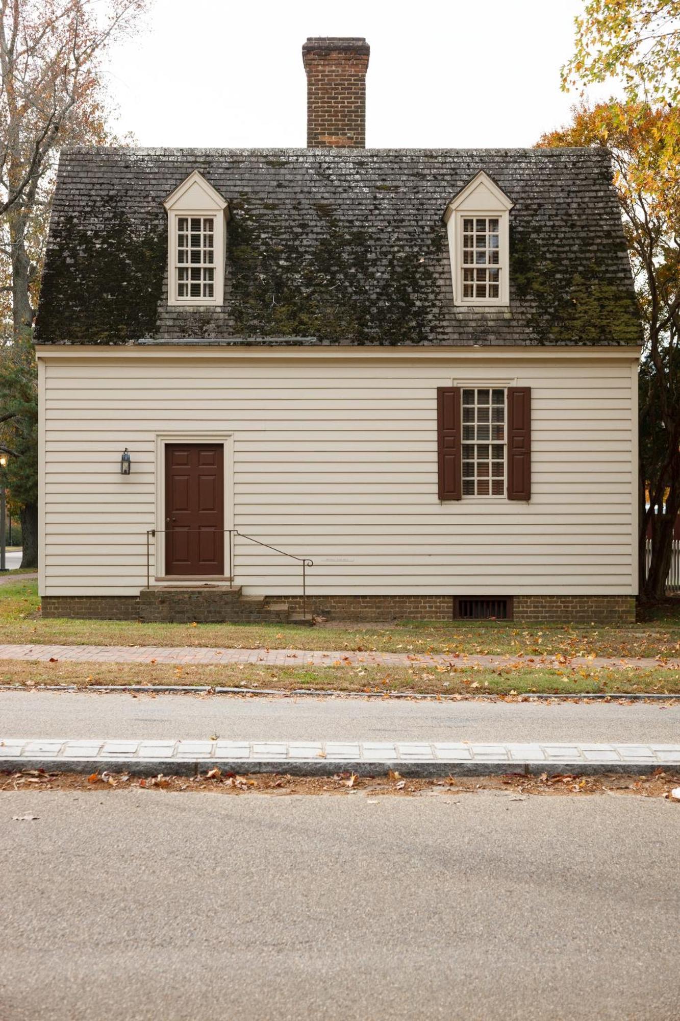 Hotel Colonial Houses, An Official Colonial Williamsburg
